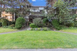 105-6560 Buswell Street  Richmond, BC V6Y 2G7
