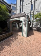2915 Glen Drive Drive Coquitlam, BC V3B 7H8