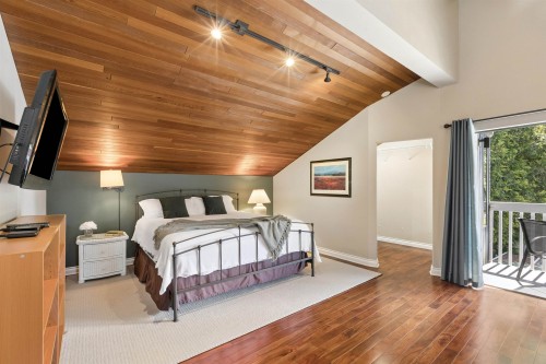 396 Mathers Avenue, West Vancouver, BC 