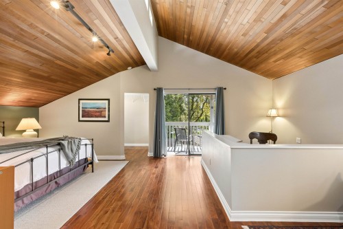 396 Mathers Avenue, West Vancouver, BC 