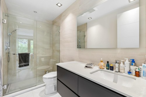 2256 Jefferson Avenue, West Vancouver, BC 
