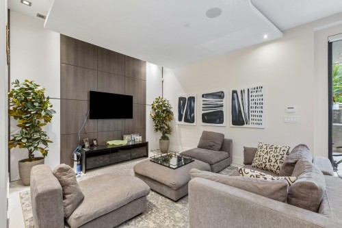 2256 Jefferson Avenue, West Vancouver, BC 