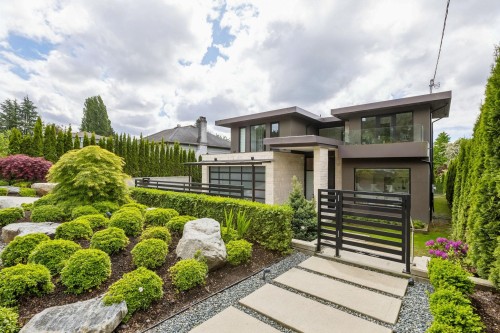 2256 Jefferson Avenue, West Vancouver, BC 