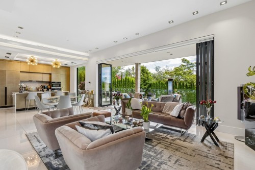 2256 Jefferson Avenue, West Vancouver, BC 