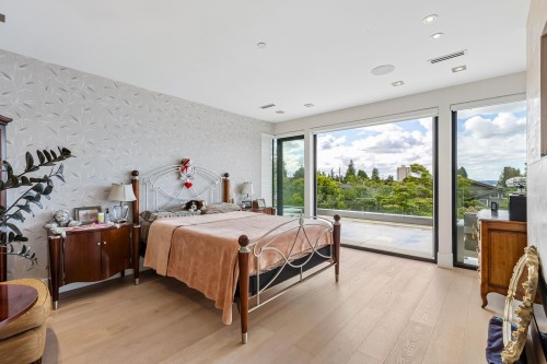 2256 Jefferson Avenue, West Vancouver, BC 