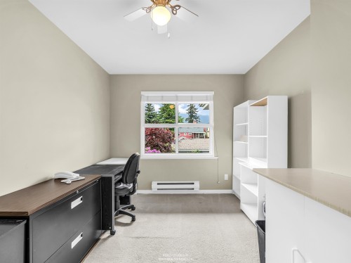 332 12Th Street E, North Vancouver, BC 