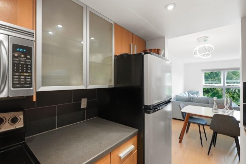 2510 4Th Avenue W, Vancouver, BC 