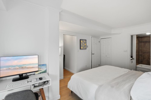 2510 4Th Avenue W, Vancouver, BC 