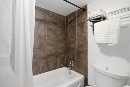 2510 4Th Avenue W, Vancouver, BC 