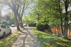 309-825 7th Avenue E Vancouver, BC V5T 1P4
