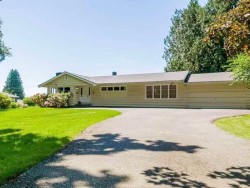 7441 Mckay Avenue Burnaby, BC V5J 3S9