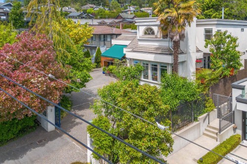 2541 Marine Drive, West Vancouver, BC 