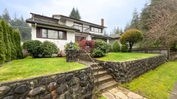 4680 15th Avenue W Vancouver, BC V6R 3B6