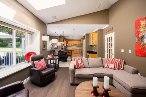 228 Kings Road W, North Vancouver, BC 