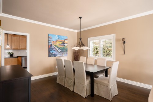228 Kings Road W, North Vancouver, BC 