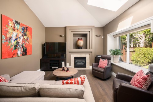 228 Kings Road W, North Vancouver, BC 