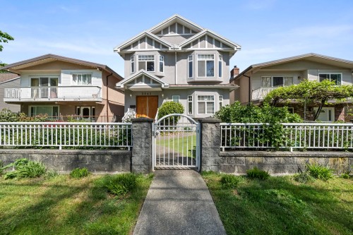 3541 Adanac Street, Vancouver, BC 
