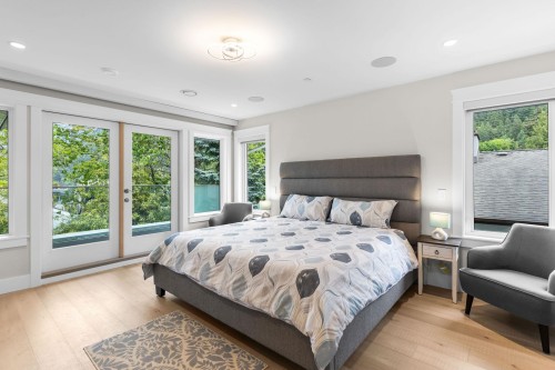 6560 Nelson Avenue, West Vancouver, BC 