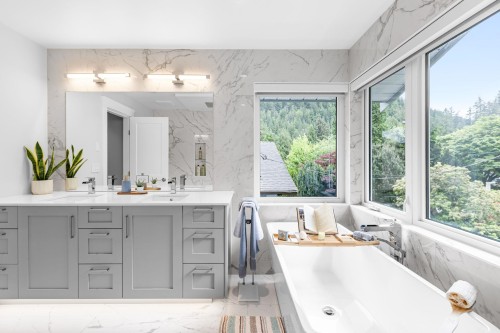 6560 Nelson Avenue, West Vancouver, BC 