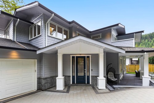 6560 Nelson Avenue, West Vancouver, BC 
