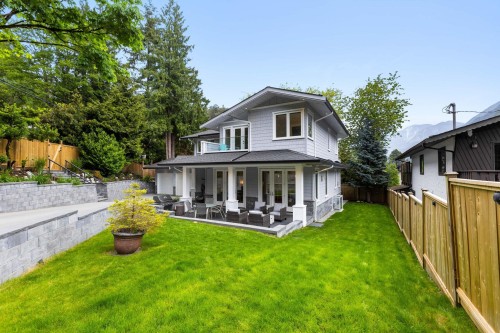 6560 Nelson Avenue, West Vancouver, BC 