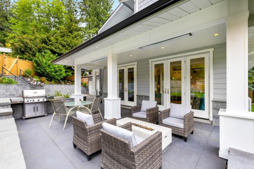 6560 Nelson Avenue, West Vancouver, BC 