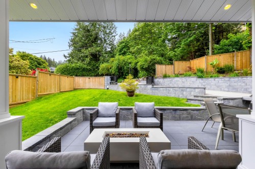 6560 Nelson Avenue, West Vancouver, BC 