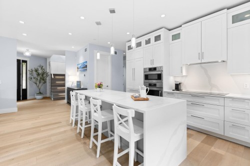 6560 Nelson Avenue, West Vancouver, BC 