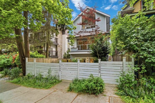 1533 5Th Avenue E, Vancouver, BC 