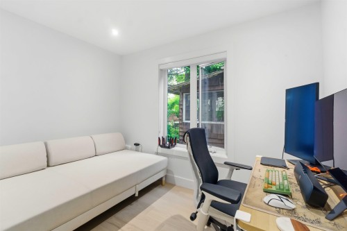 1533 5Th Avenue E, Vancouver, BC 
