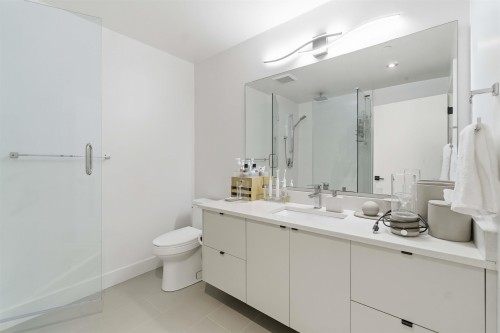 1533 5Th Avenue E, Vancouver, BC 