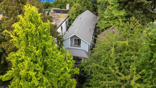 1533 5Th Avenue E, Vancouver, BC 