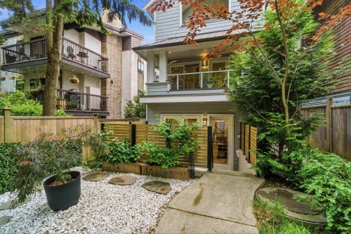 1533 5Th Avenue E, Vancouver, BC 