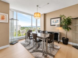 1301-1428 6th Avenue W Vancouver, BC V6H 4H4