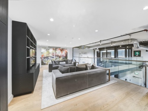 3870 Commercial Street, Vancouver, BC 
