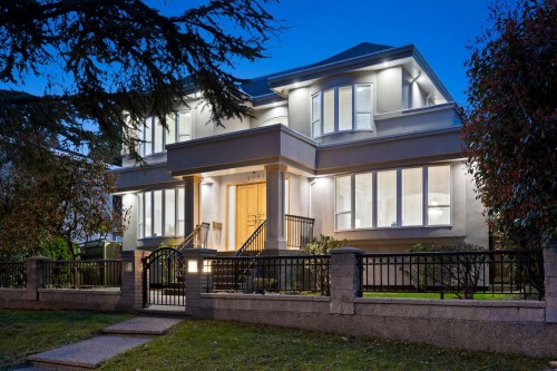 4087 Marine Drive Sw, Vancouver, BC 