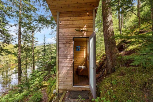 Block E Levette Lake, Squamish, BC 
