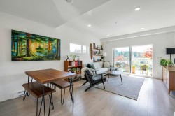 301-2345 Rindall Avenue  Port Coquitlam, BC V3C 1V3