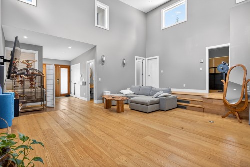 2388 Patricia Avenue, Port Coquitlam, BC 