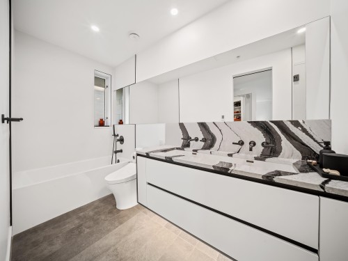180 Athletes Way, Vancouver, BC 