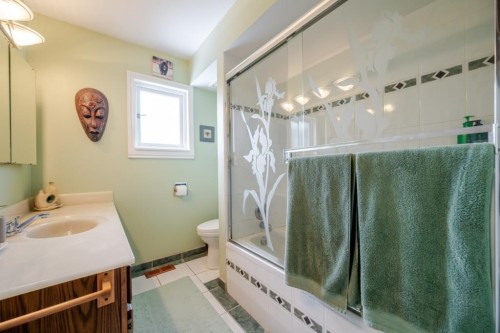 1392 Charland Avenue, Coquitlam, BC 