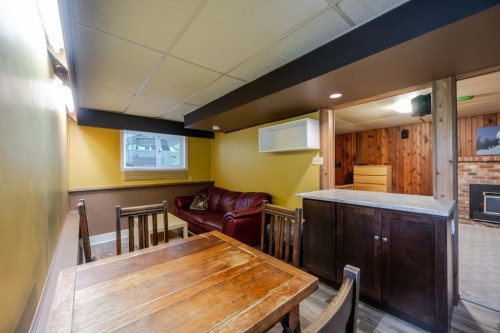 1392 Charland Avenue, Coquitlam, BC 