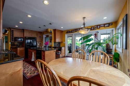 1392 Charland Avenue, Coquitlam, BC 