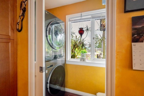 1392 Charland Avenue, Coquitlam, BC 