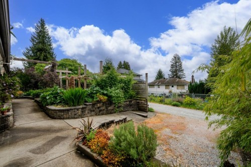 1392 Charland Avenue, Coquitlam, BC 