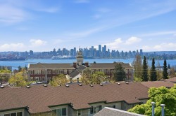 314-1345 Chesterfield Avenue  North Vancouver, BC V7M 2N1
