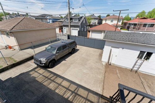 2581 3Rd Avenue E, Vancouver, BC 