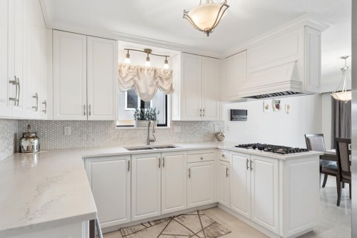 2581 3Rd Avenue E, Vancouver, BC 
