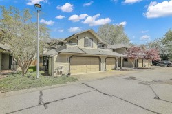 21-2561 Runnel Drive  Coquitlam, BC V3E 2S3