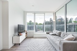 301-6699 Dunblane Avenue Burnaby, BC V5H 0J8